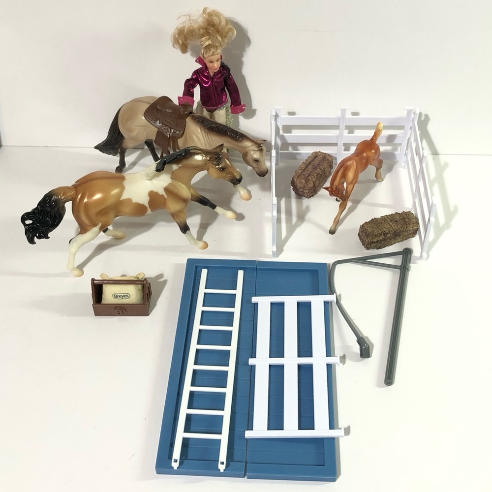 Breyer Kaitlyn Cowgirl #61053 With 3 Horse White Fence And Extras
